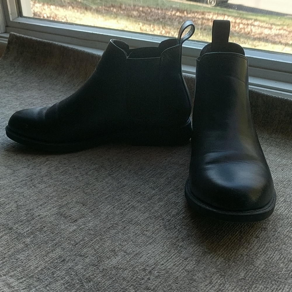 H&M Chelsea Boots